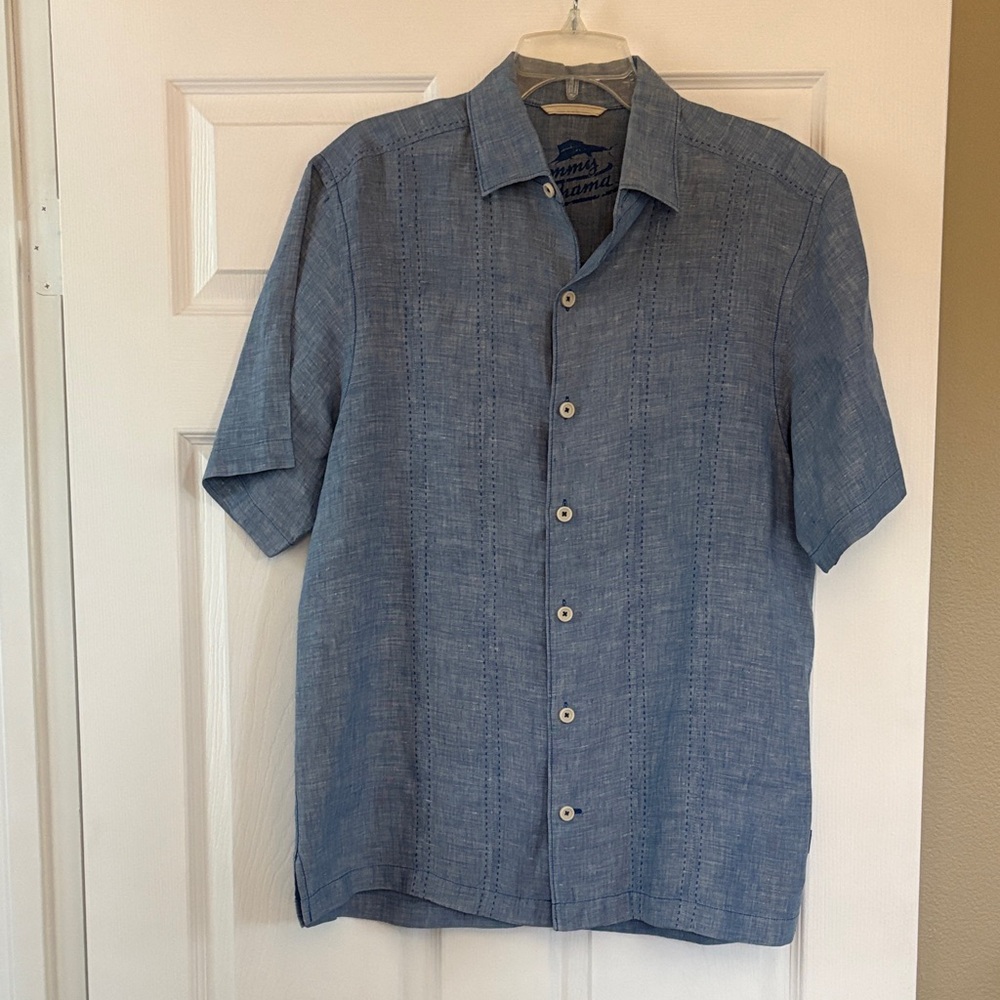 Tommy Bahama Light Blue Casual Linen Button Down Shirt